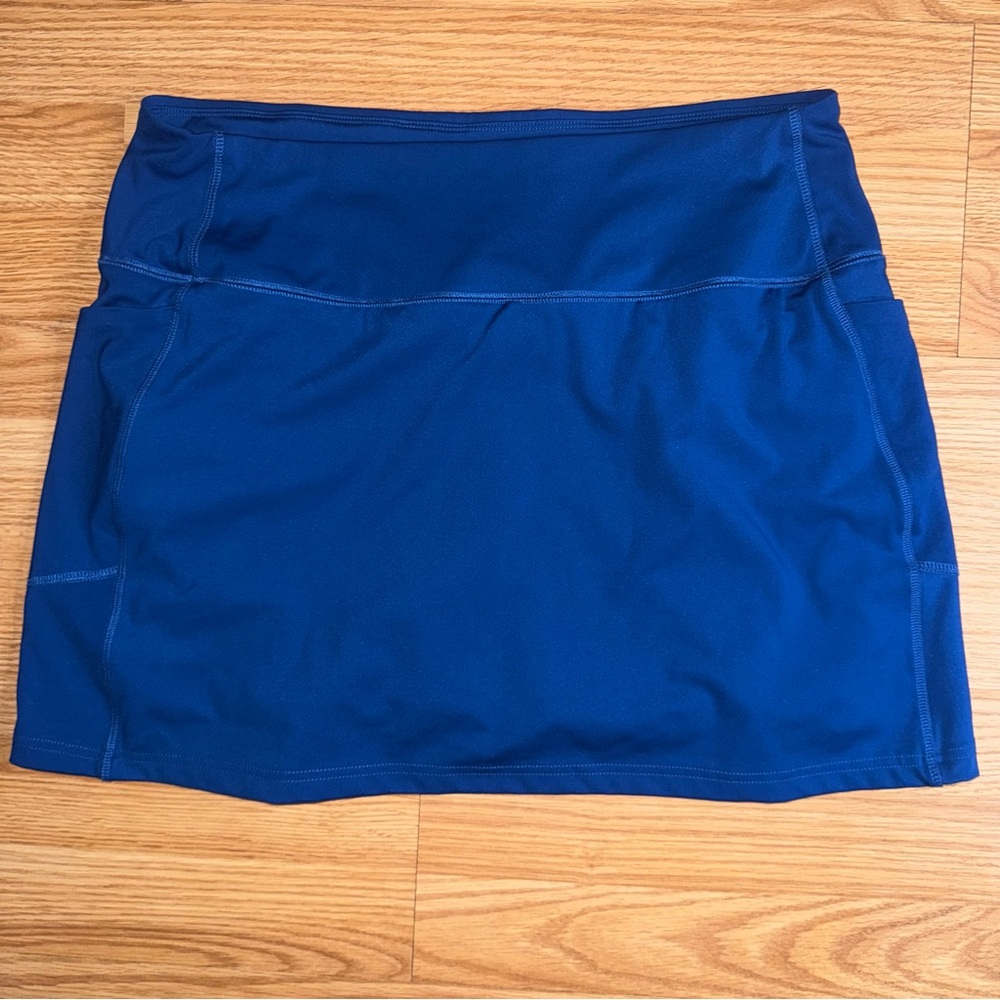 Lands' End Vibrant Blue Athletic Skirt Medium 8-10 Built in Shorts, Pockets